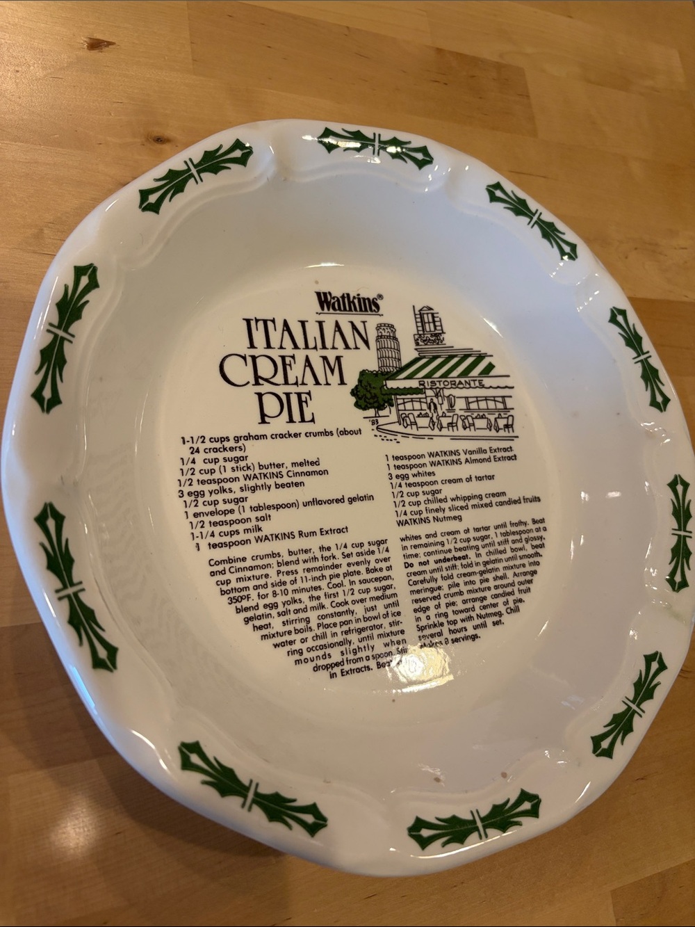 Watkins 1983 Italian Cream Pie Plate